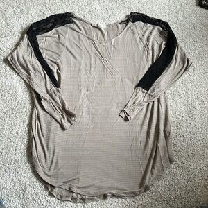 Long. sleeve Lace Shirt